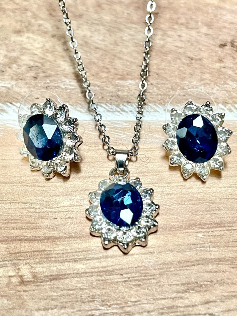 Deep Blue Crystal Halo Necklace and Earring Set